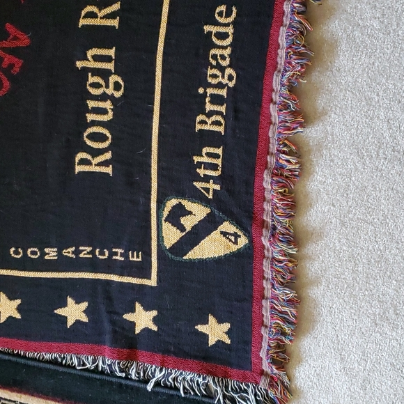 1ST CALVARY DIVISION THROW - Picture 9 of 10